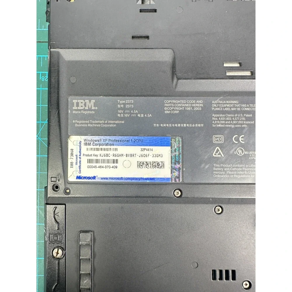 IBM ThinkPad T40 Laptop Type 2373 Intel Centrino Windows XP VTG UNTESTED
